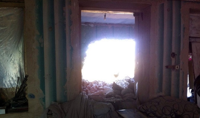 Armenians destroy more than 20 graves in Tartar